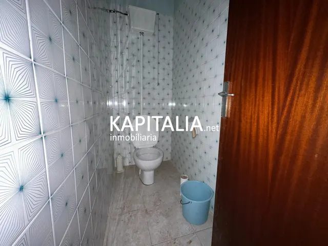 Casa en VENTA en Canals, barrio de La Torreta, con garaje privado, patio y gran potencial — 11