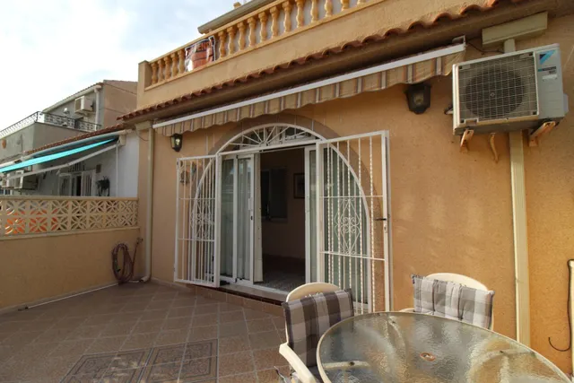 FANTASTICA VIVIENDA TIPO DUPLEX TOTALMENTE REFORMADA, IDEAL  - foto 4