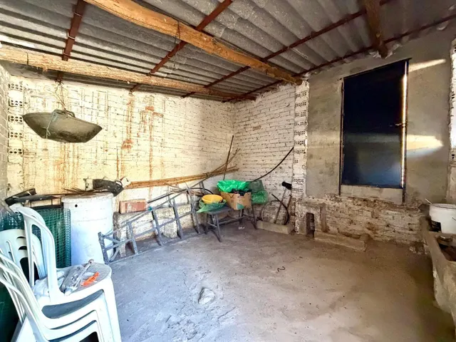 Casa de pueblo en pleno centro de La Joya con dos viviendas independientes y parcela de 500 m2 — 33