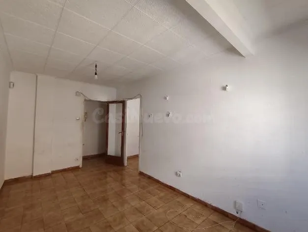 Piso a la venta de 75 m2 en Cambrils, Tarragona - foto 2