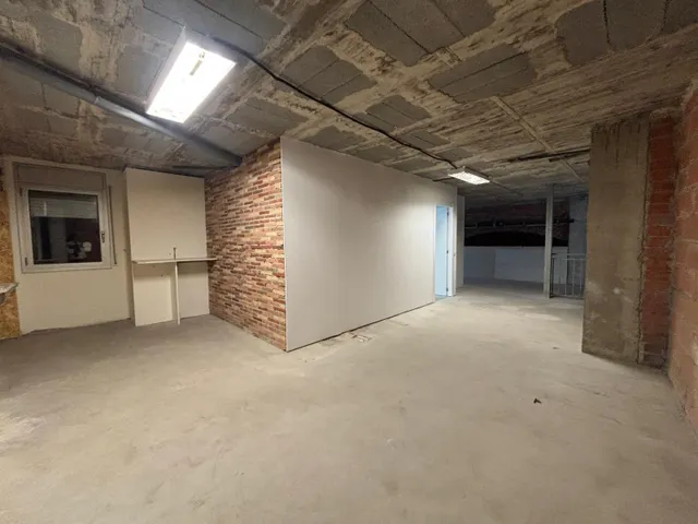 Local comercial en alquiler Montcada i Reixac - 232 m² — 6
