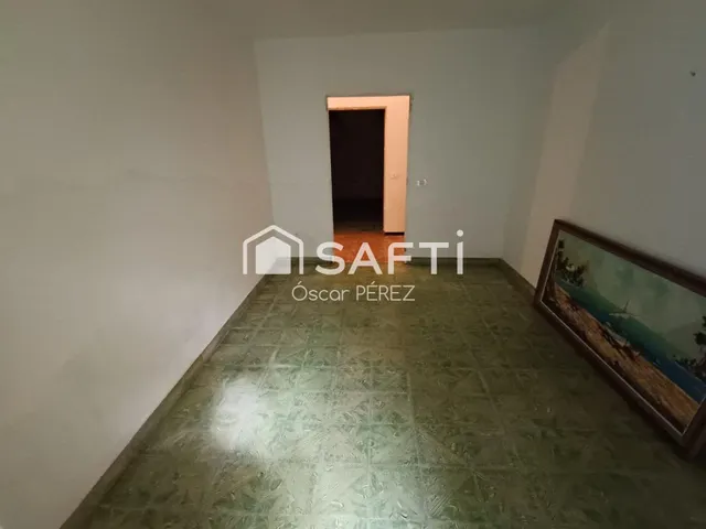 Casa terrera de 4 niveles con gran potencial — 43