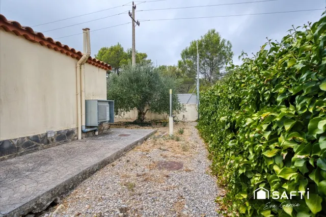 Casa con potencial ubicada en parcela 1000 m² Querol — 6