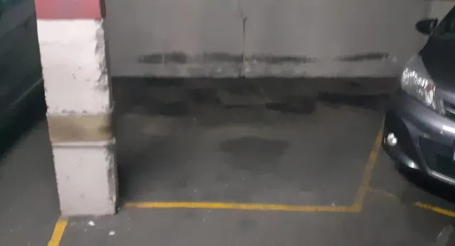 ALQUILER PLAZA PARKING PARA MOTOCICLETAS (CON CAPACIDAD PARA DOS MOTOS) — 3