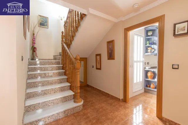 Casa independiente a 5 minutos de Granada en buen estado para entrar a vivir — 34