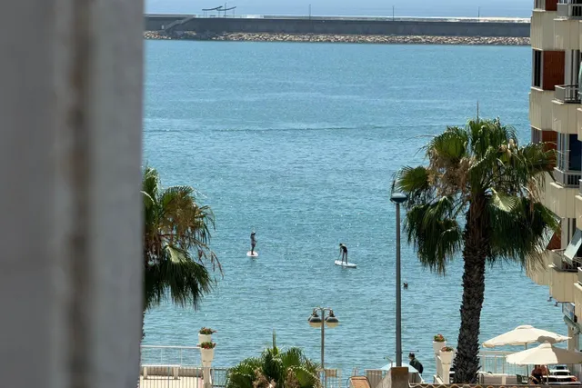 FABULOSO APARTAMENTO A UNOS PASOS DE LA PLAYA, RODEADO DE TODOS LOS SERVICIOS, IDONEO COMO VACACIONAL — 10
