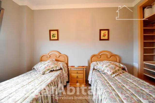 ESPECTACULAR CHALET CON PISCINA, GARAJE, TERRAZA Y ASCENSOR — 29