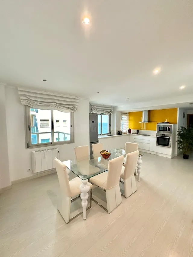 Impresionante apartamento en La Manga del Mar Menor en venta - foto 4