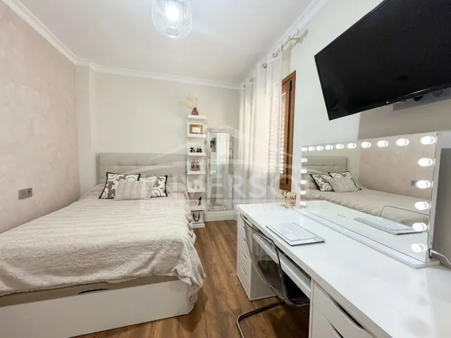 VIVIENDA ADOSADA CON PISCINA PRIVADA — 29