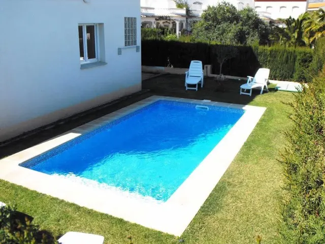 CASA UNIFAMILIAR MIAMI PLATJA — 16