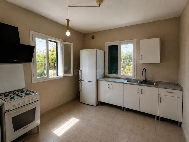Gran oportunidad en Son Espanyol: casa con proyecto de ampli - foto 2