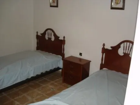 SE VENDE CASA CON GRAN PARCELA EN FRESNO DE LA VEGA. — 9