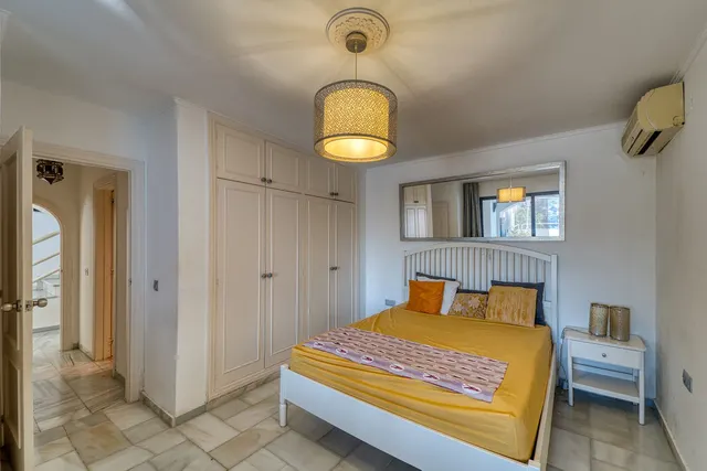 Chalet 4 habitaciones 448m² en venta - Marbella — 12