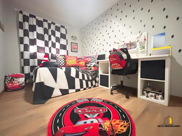 CHALET ADOSADO TOTALMENTE REFORMADO · CALIDAD, LUZ Y CONFORT — 15