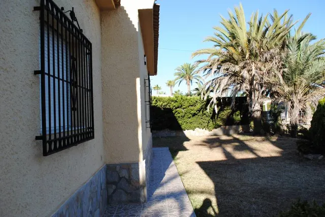 Parcela con proyecto de chalet en Cabo Roig — 22