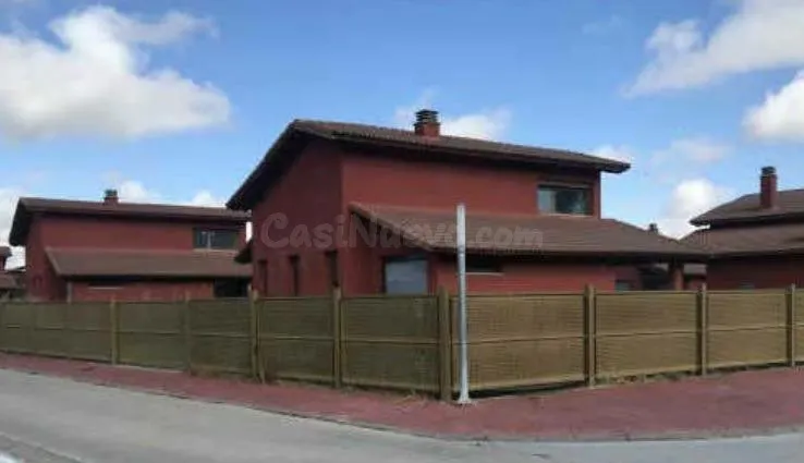 MONCASA VENDE INMUEBLE SIN POSESION