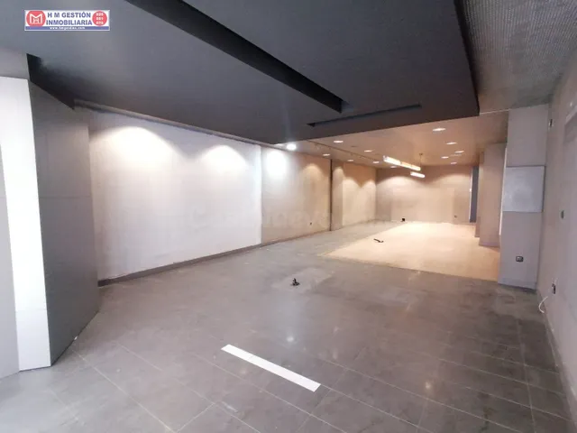 LOCAL COMERCIAL EN PLENO CENTRO DE HERENCIA CON BAÑOS ADAPTA