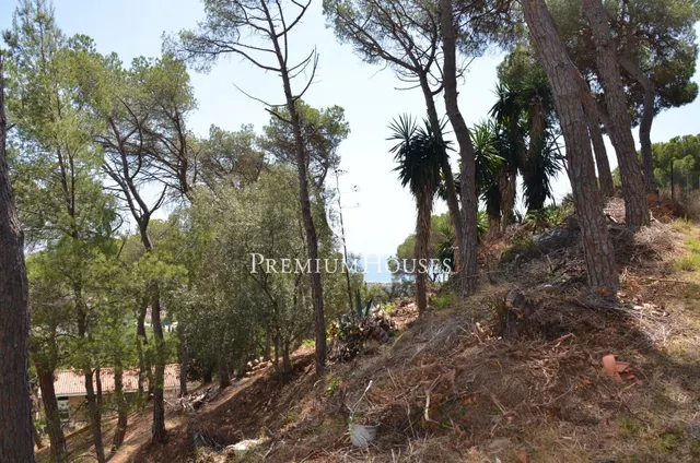 Terreno en venta en Premià de Dalt con vistas al mar — 13