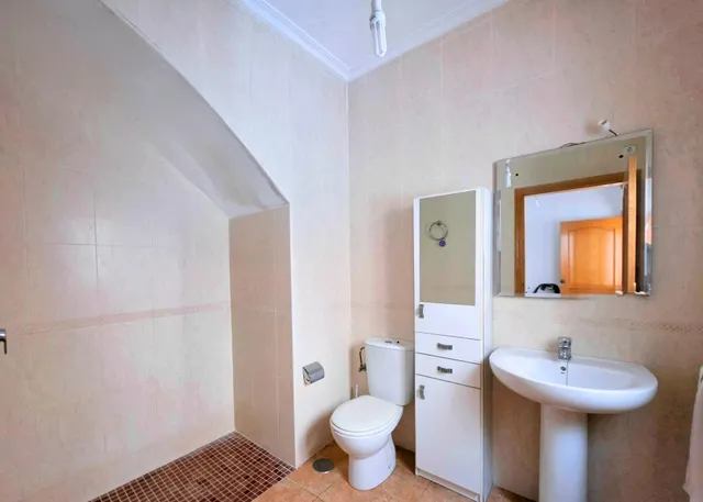 Se vende planta baja con 4 dormitorios y 3 baños en Cartagena junto al Parque de la Rosa — 19
