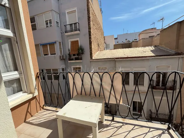 PISO DE INVERSIÓN EN EL CENTRO DE ALICANTE — 10