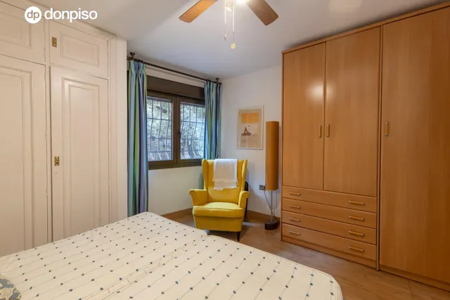 Exclusivo piso señorial con terraza en el Paseo del Salón (Cuesta de Escoriaza), con cochera y trastero. — 32
