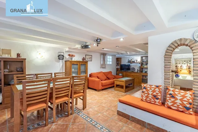 CASA PAREADA EN LA ZUBIA CON PISCINA, ZONA DE BARBACOA Y JARDÍN — 39