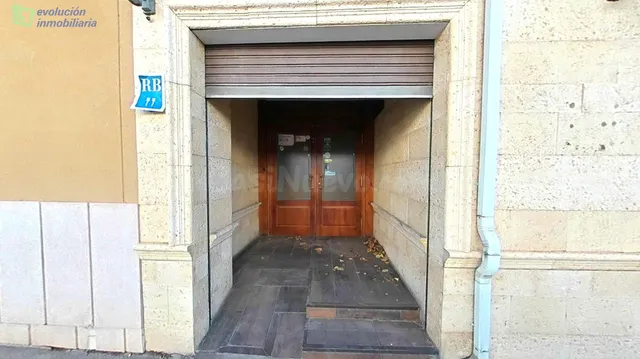 LOCAL EN PRADOLUENGO CON MULTIPLES USOS. BURGOS — 3