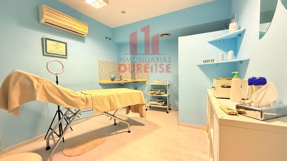 ALQUILER DE CABINA EN RECONOCIDA PELUQUERÍA DE O COUTO