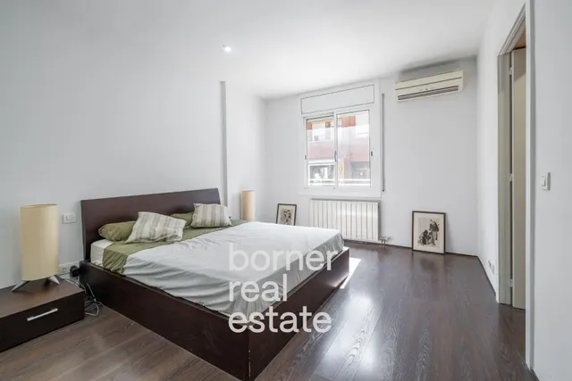 Chalet adosado en venta en Calle de Sant Josep — 31