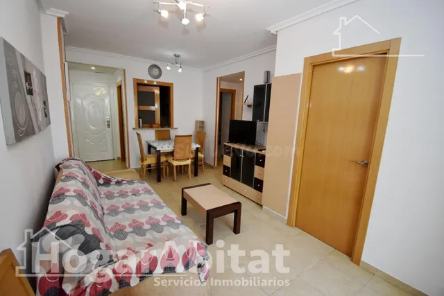 Acogedor en residencial con piscina, garaje y terraza, todo amueblado — 4