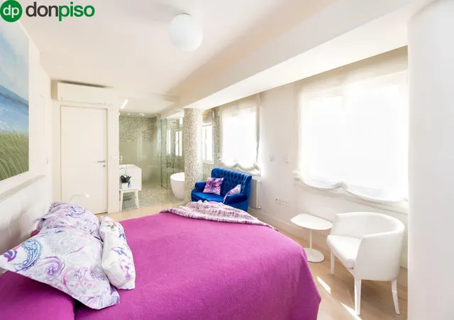 Exclusiva vivienda con vistas al Palacio de los Patos, junto Recogidas, 4 dormitorios 3 baños — 12