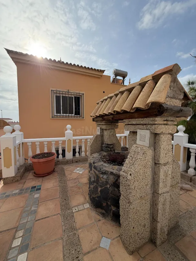 Villa con carácter, piscina privada y vistas al mar en Costa Adeje — 3
