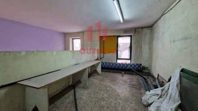 LOTE COMPUESTO POR LOCAL COMERCIAL Y VIVIENDA — 7