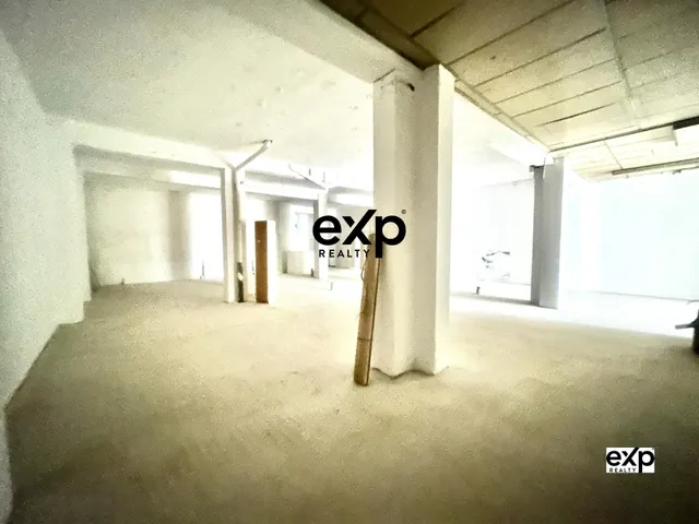 Planta baja diáfana en zona  La Petxina-Juan Llorens — 28