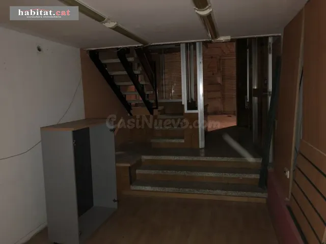 ¡¡ LOCAL COMERCIAL EN VILANOVA I LA GELTRÚ - ZONA CENTRO !! - foto 3