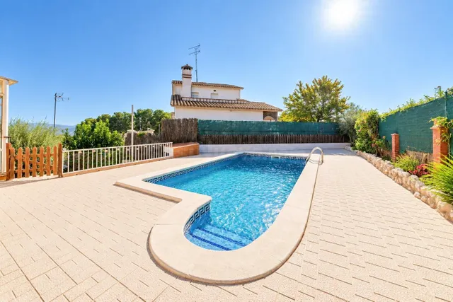CASA FAMILIAR CON PISCINA, PRIVACIDAD Y ESPECTACULARES VISTAS A LA MONTAÑA EN LAS PALMERAS, CANYELLES — 3