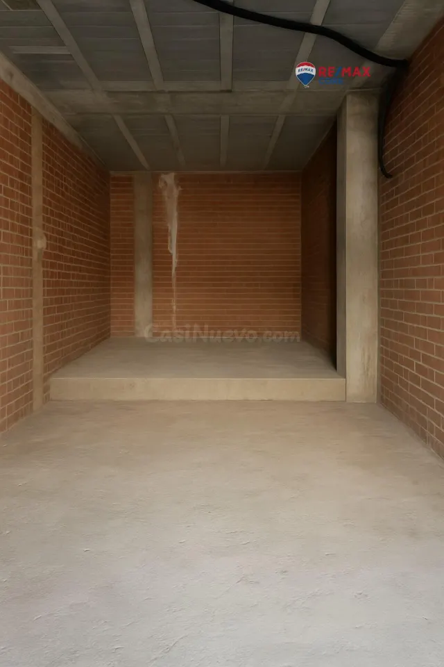 LOCAL COMERCIAL EN BRUTO – 84 m2 – BADAJOZ CAPITAL - foto 3