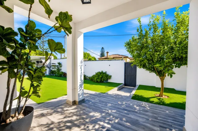 Chalet ideal para vivir todo el año, en la entrada de Chiclana. — 11