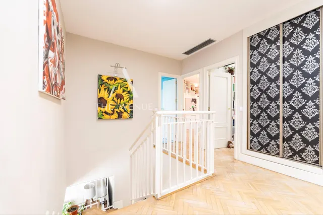 Dúplex exclusivo junto al Parque del Retiro con piscina, jardín y garaje — 24