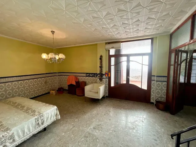 Vivienda en planta baja con patio — 6