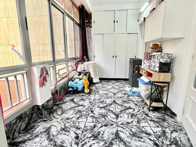 Amplio y Luminoso Piso en Can Rull, Sabadell por solo €329.000 — 23