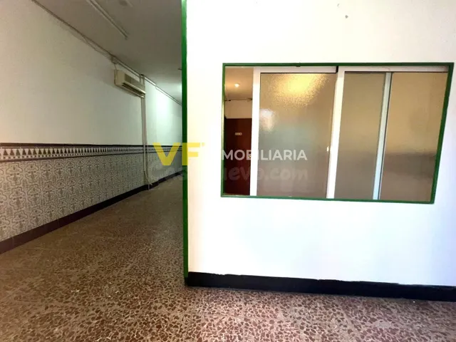 ¡Estupendo local en Olletas! — 2