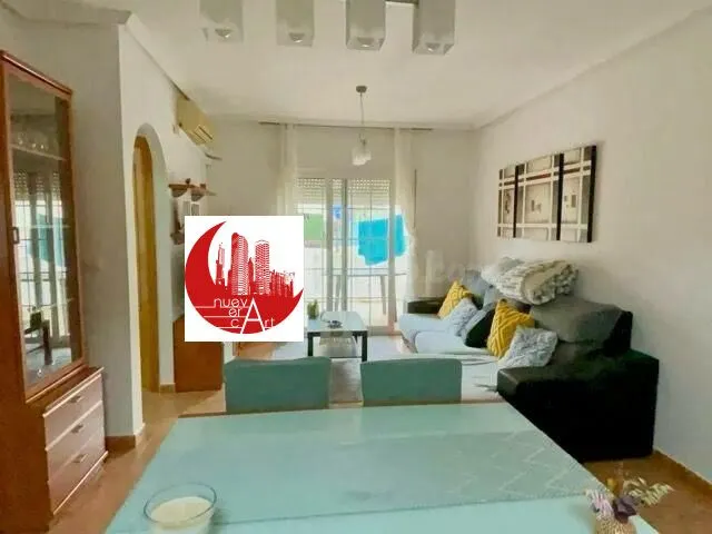 ¡Piso en venta de 3 dormitorios, piscina comunitaria y plaza - foto 2