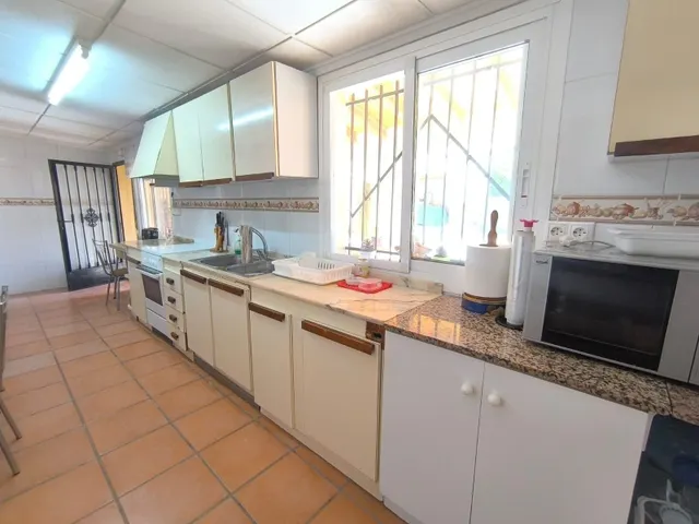 Casa de campo 5 habitaciones 407m² en venta - Comunidad vale - foto 5