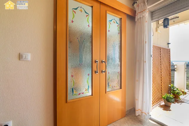 Vivienda con terraza , vistas despejadas, privacidad y orientación a medio día — 16