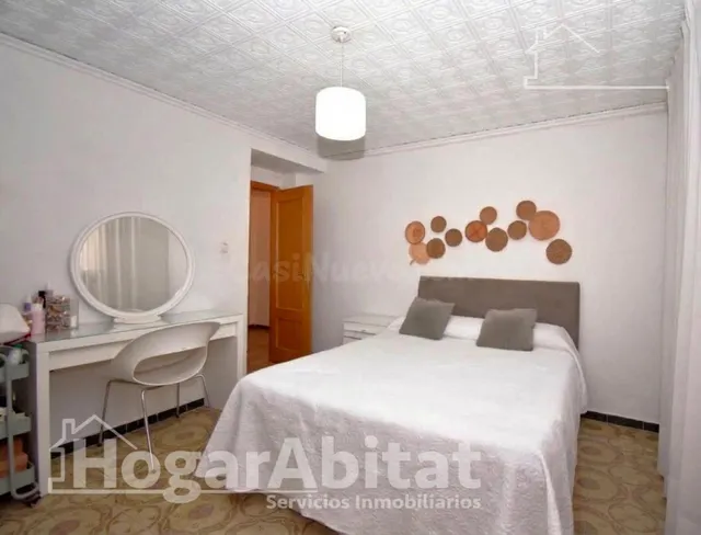 AMPLIO Y EXTERIOR DE DOS DORMITORIOS CON BALCÓN EN TORRENT - foto 4