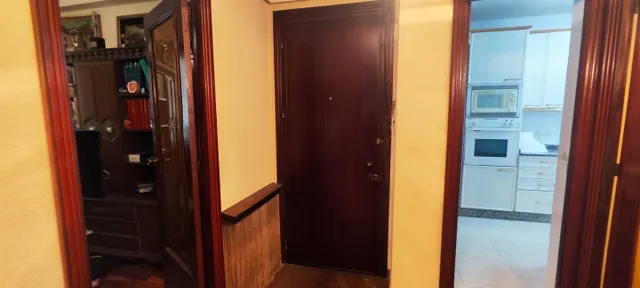 VIVIENDA CON GARAJE EN CALLE NOREAS - foto 4