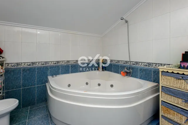PISO AMPLIO Y LUMINOSO CON COCHERA EN LA PEÑA, MIERES — 17