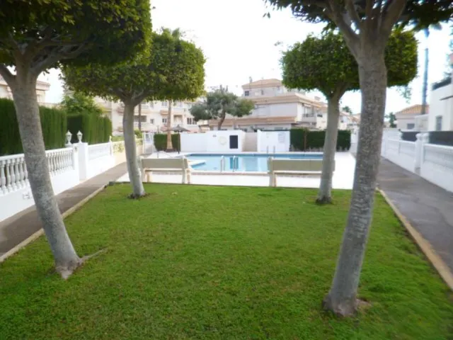 Villa 3 habitaciones 95m² en venta - La Zenia — 24