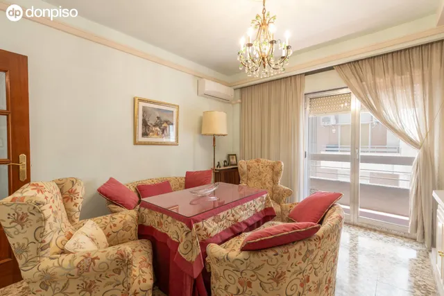 Amplia vivienda en pleno centro de Granada — 43
